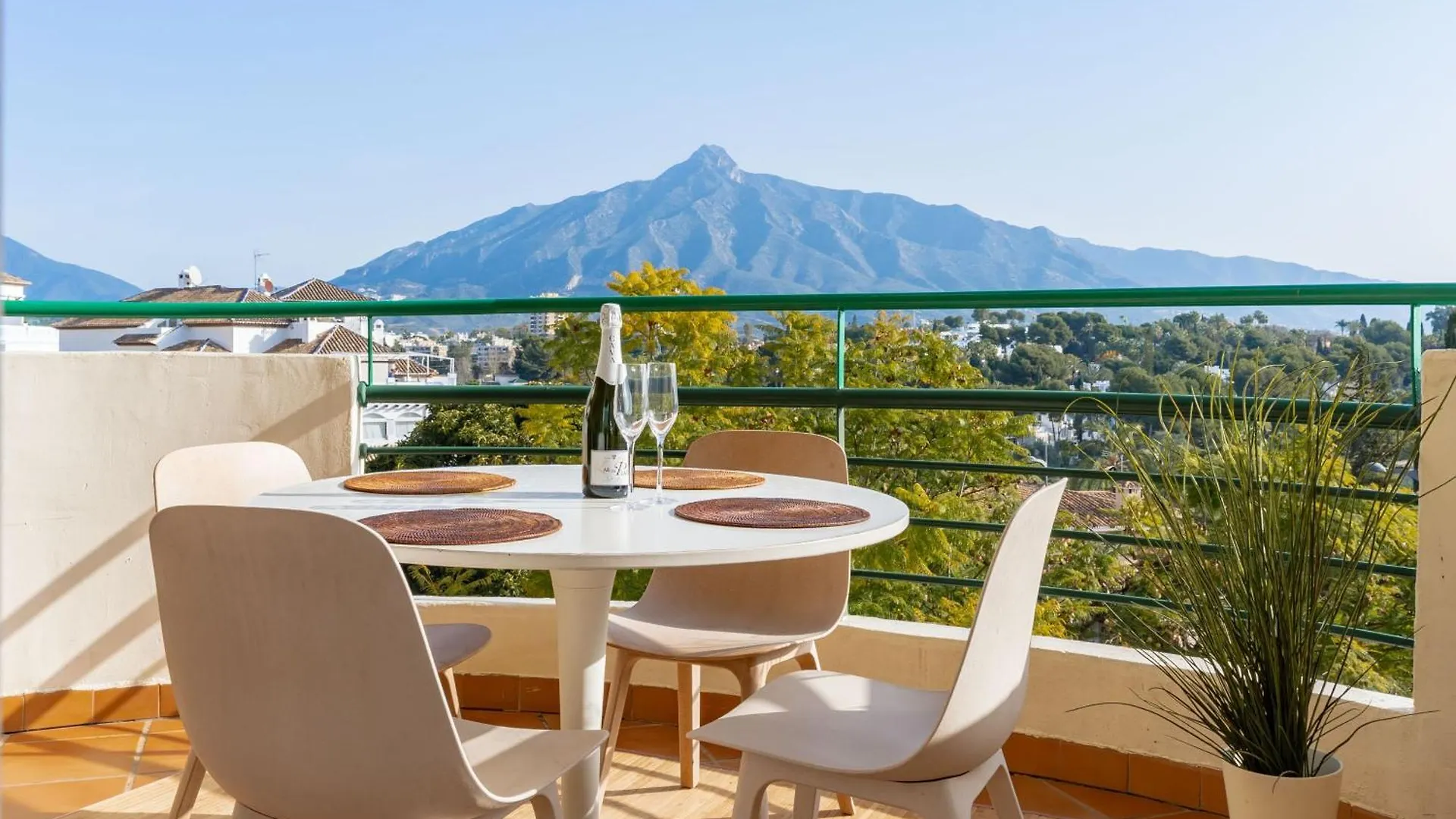 Modern 2-Bedroom Apartment With Stunning Views Marbella Spain